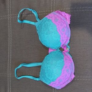 La senza extreme push up bra.